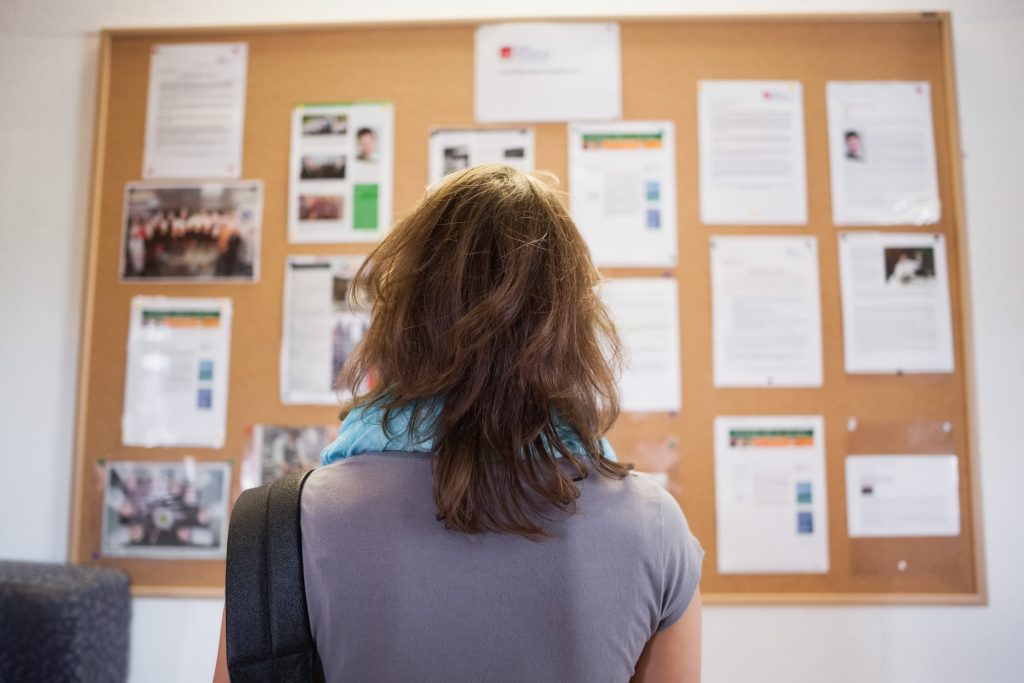 Affichage obligatoire sur panneau